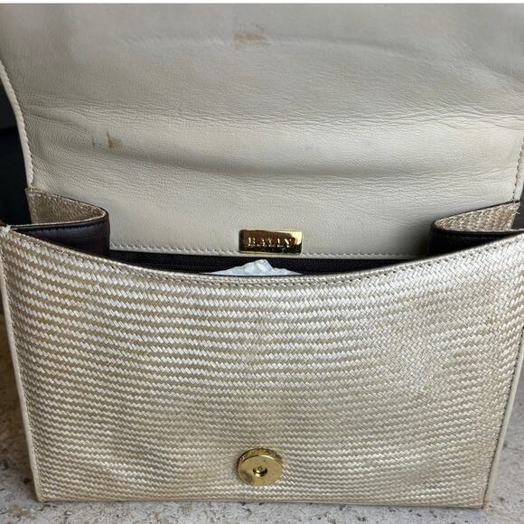 Bally Bone Ivory Cream Vintage Leather Quilted Woven Chain Shoulder Bag NWT - Picture 10 of 10